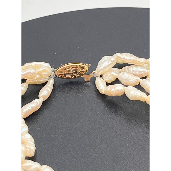 Yellow‎ Gold Clasp Multi Strand White Textured Freshwater Rice Pearl bracelet - Picture 3 of 8